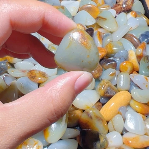 和田玉（子料）未镶嵌颈饰11.5克