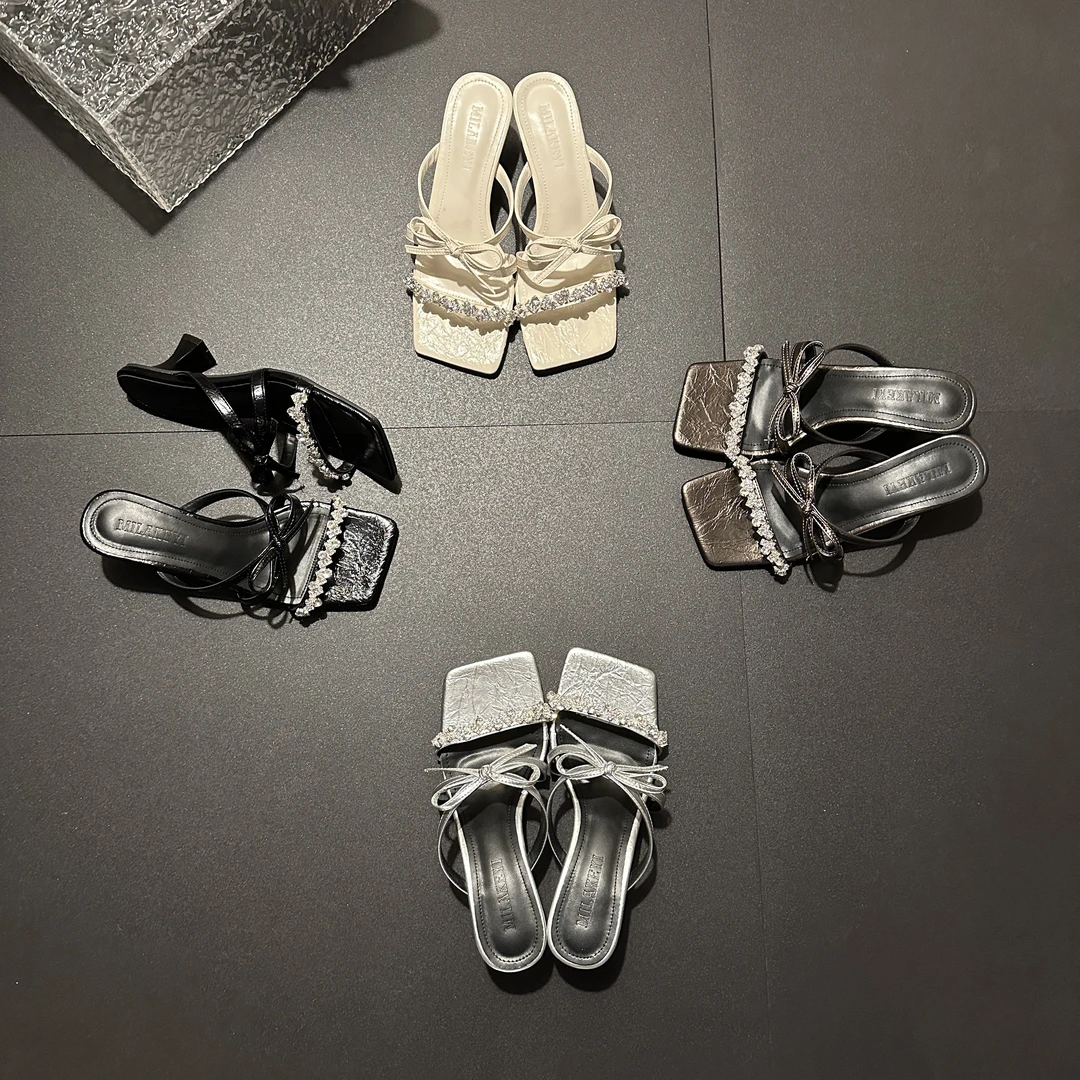 2025年春夏季新款闪钻蝴蝶结方头高跟鞋爆款时尚百搭软底猫跟凉拖