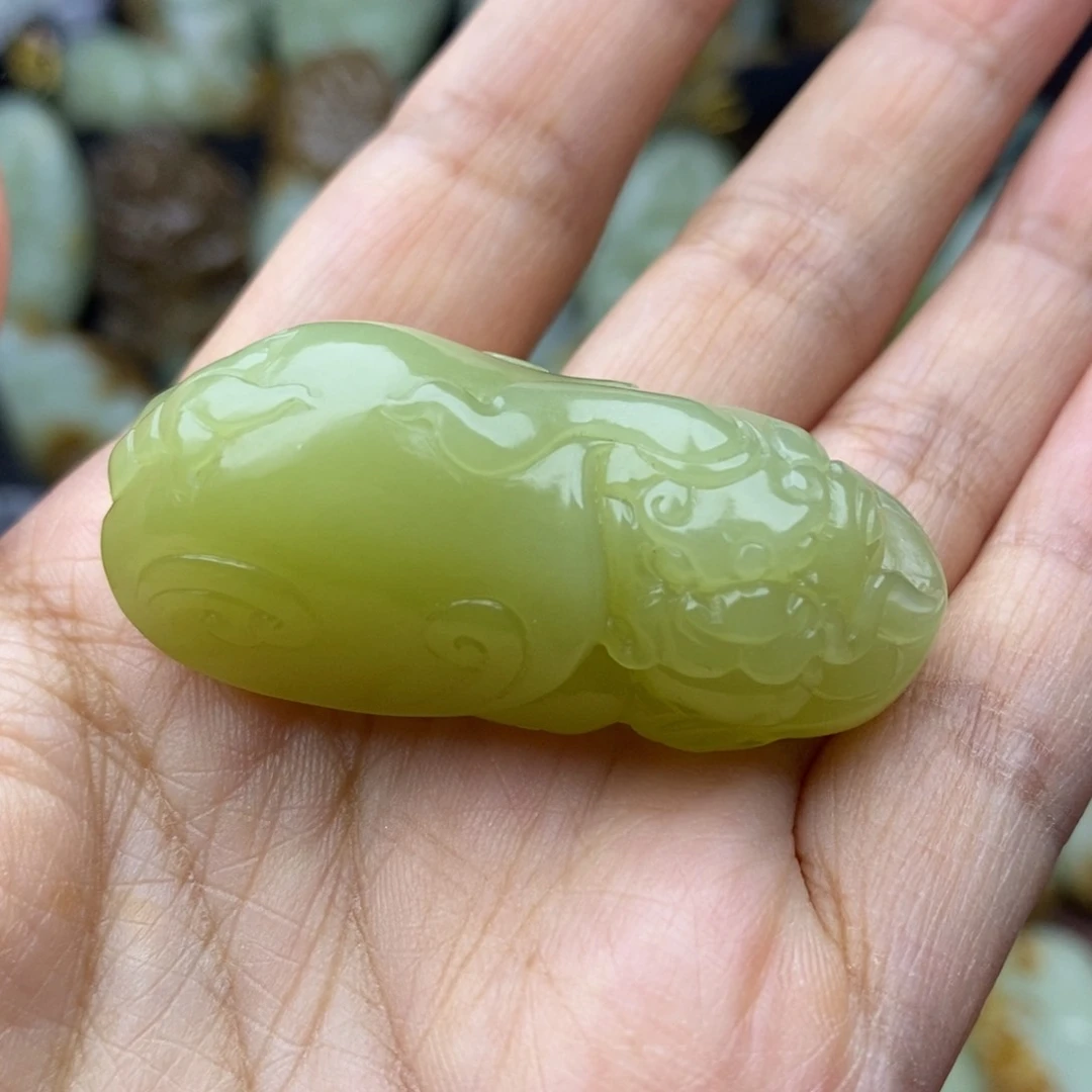 项链未镶嵌和田玉（糖玉）