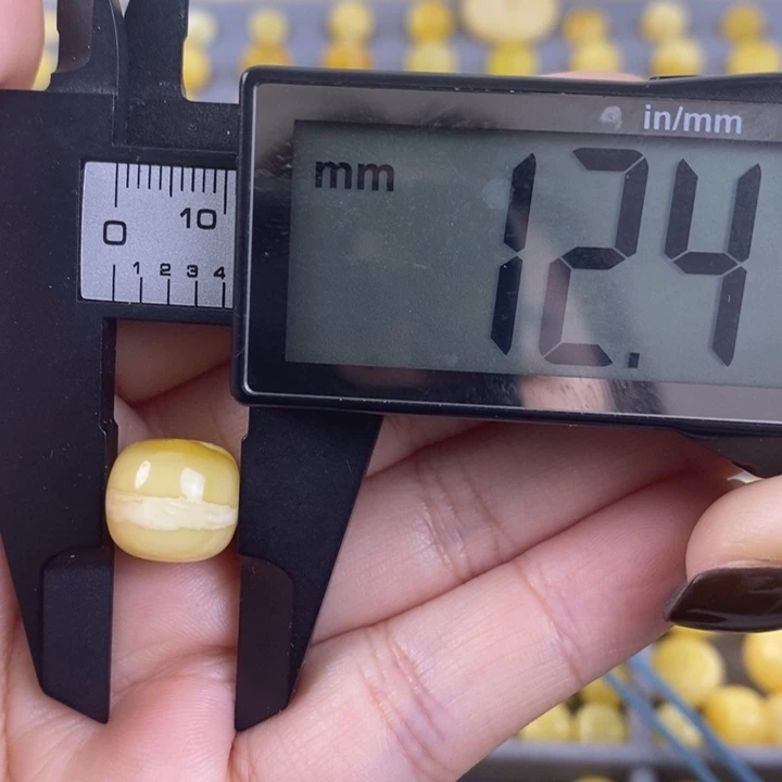 琥珀裸石未镶嵌琥珀蜜蜡2