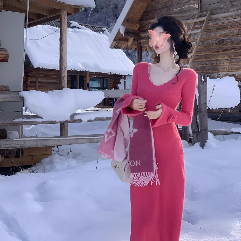 2025年秋冬新款时尚气质高级感慵懒风纯欲毛衣裙喇叭袖针织连衣裙