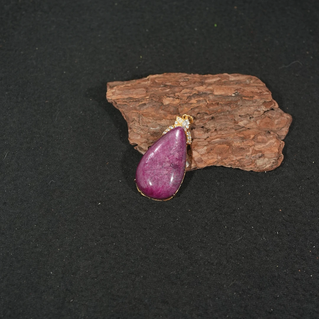 12.17香港王老板-红宝石吊坠2k551