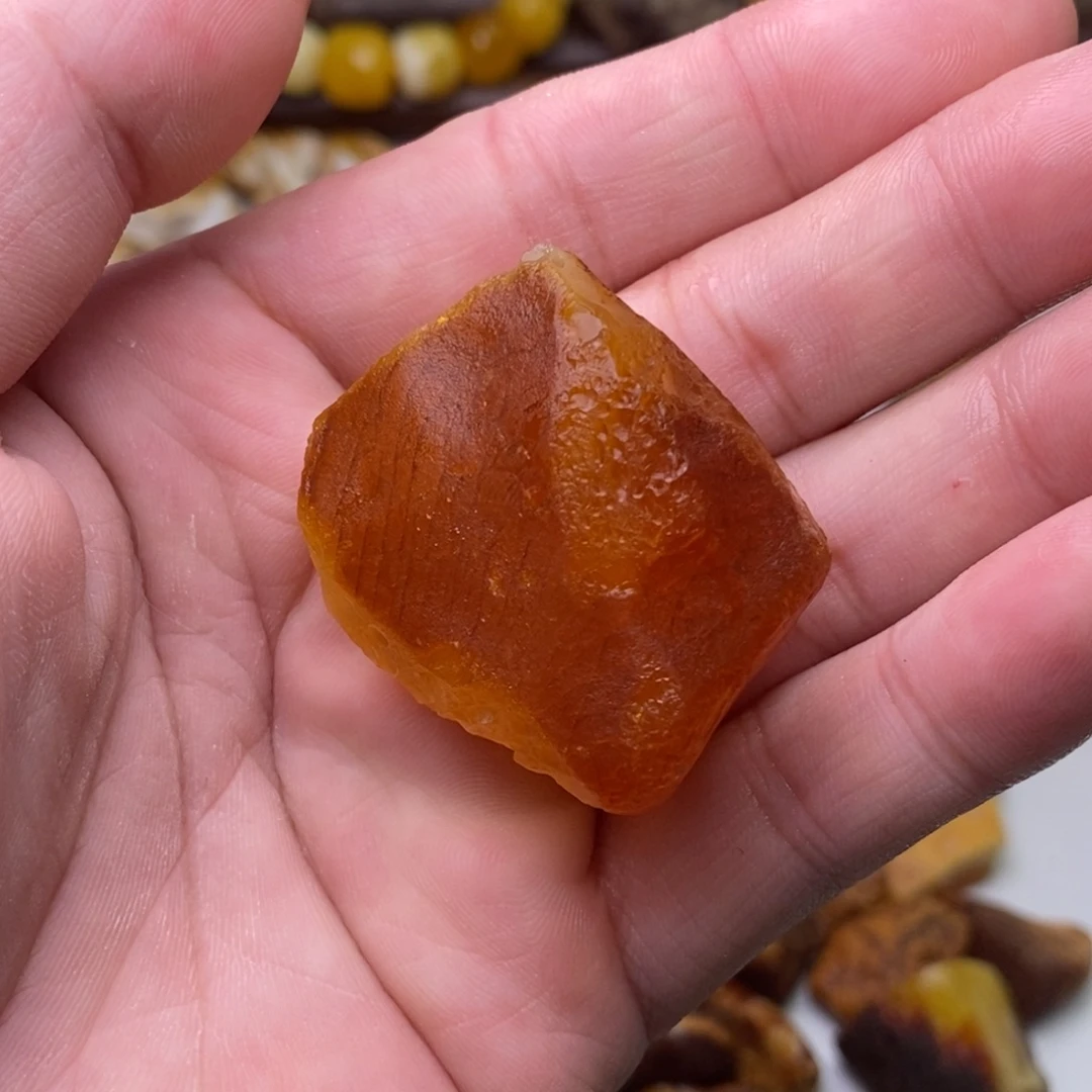 小***们定制琥珀天然蜜蜡