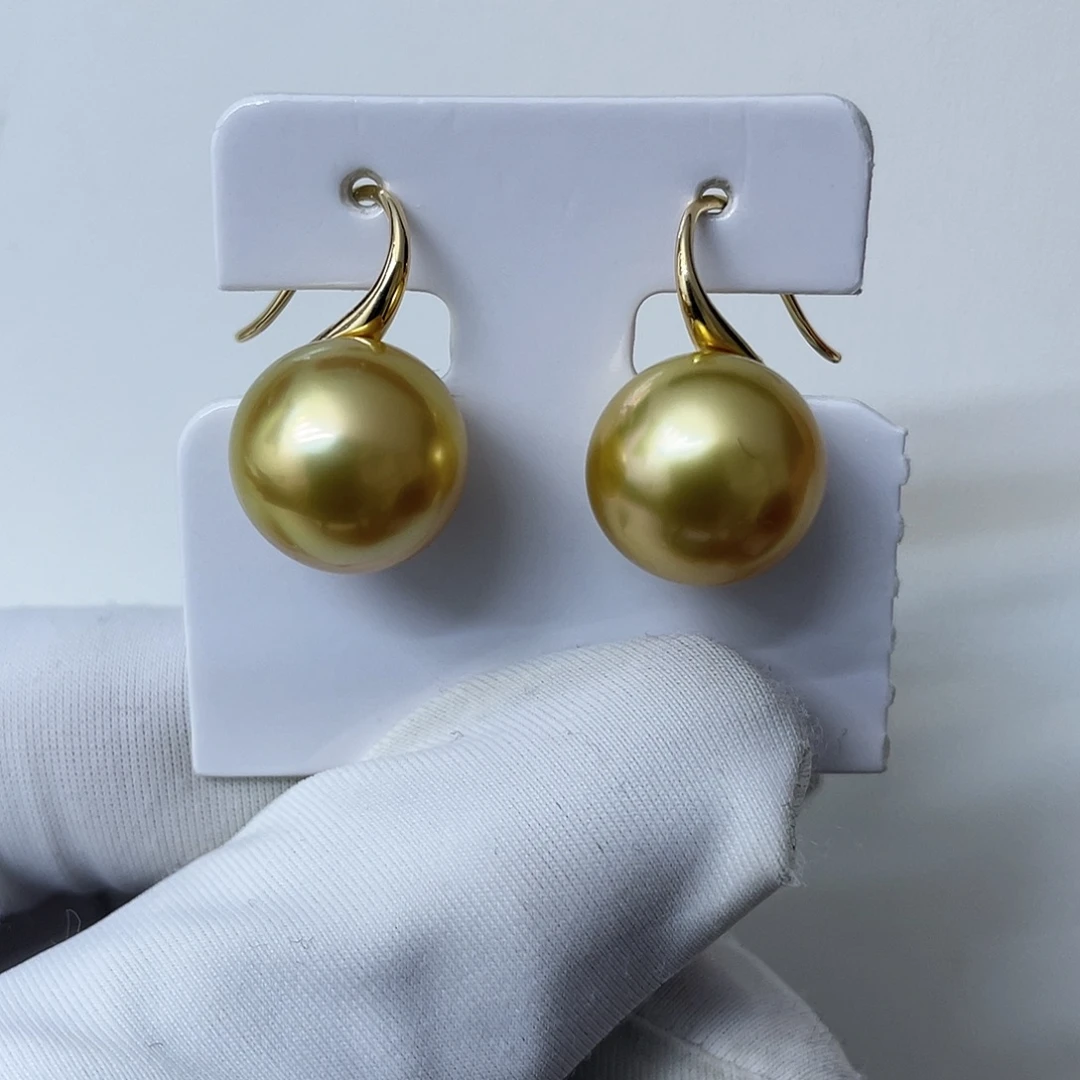 18K金镶嵌耳饰海水珍珠金珠