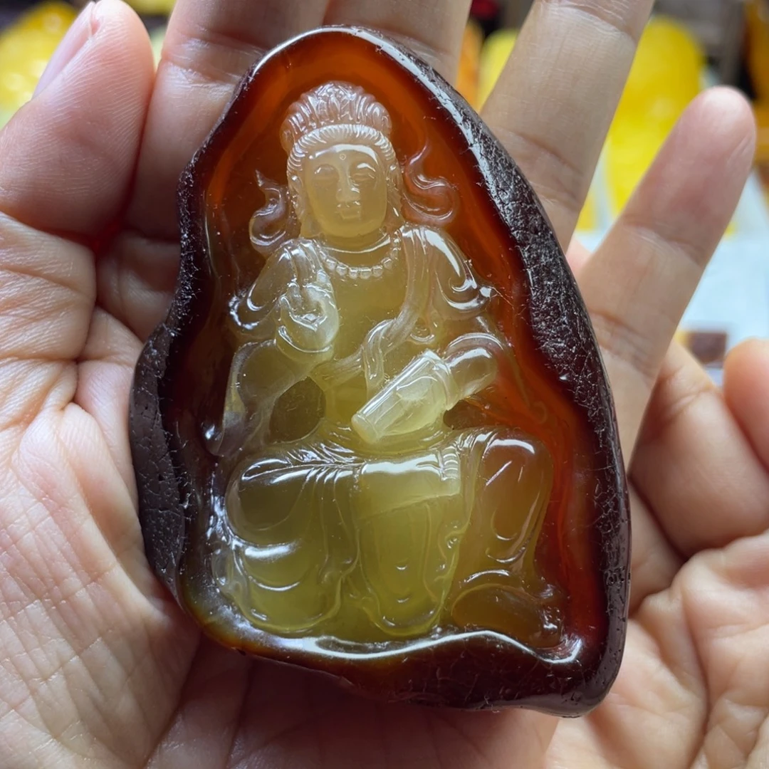 琥珀未镶嵌颈饰天然的琥珀蜜蜡
