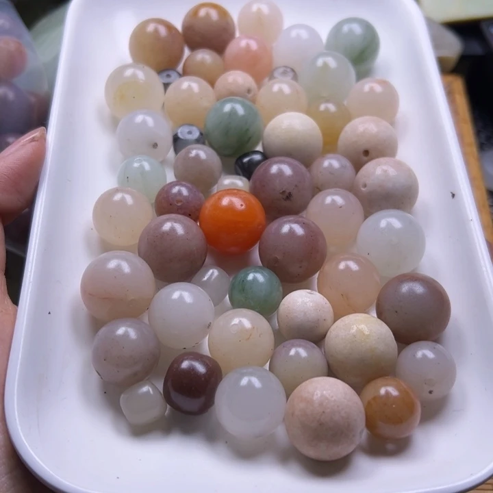 远***！和田玉未镶嵌珠宝半成品