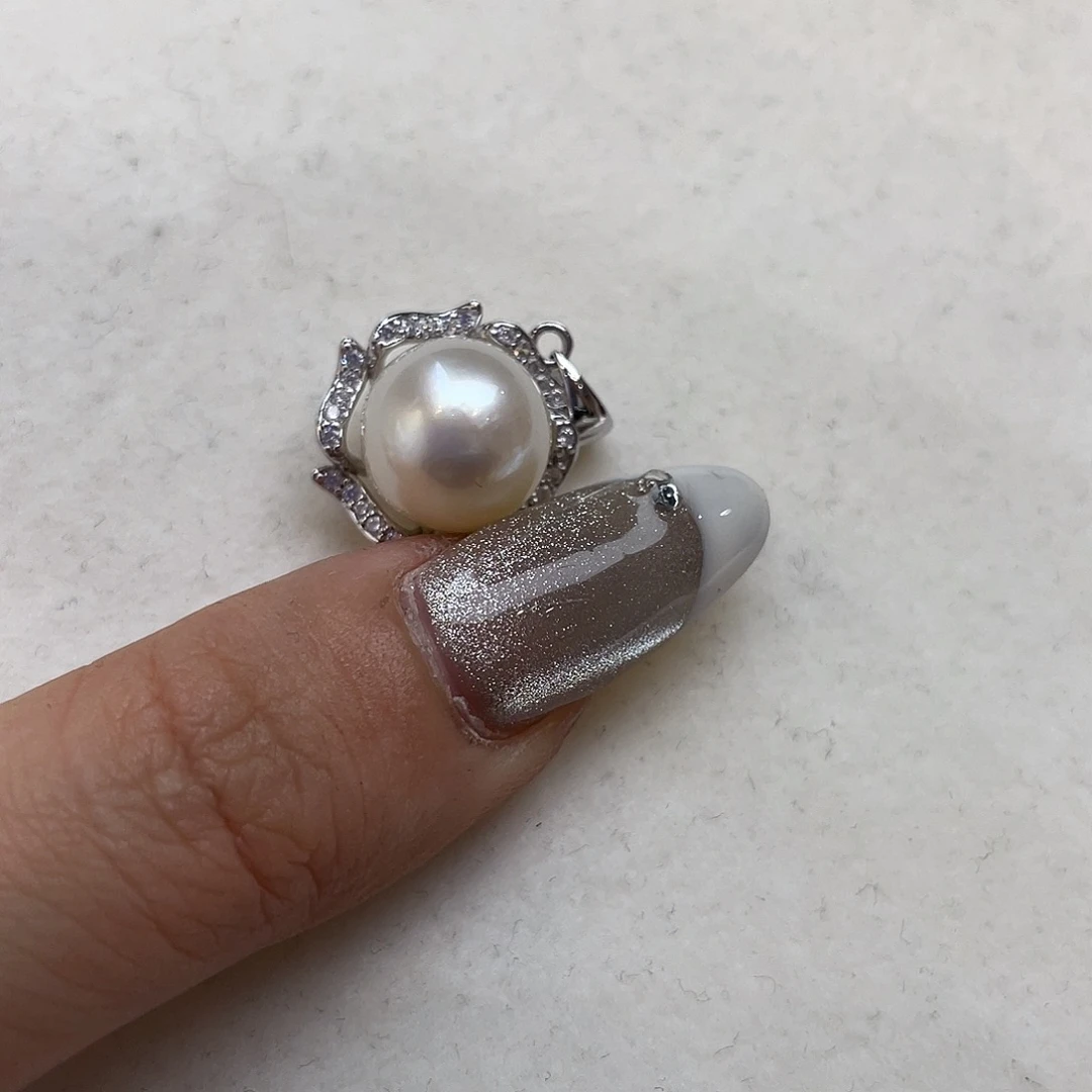 银S925镶嵌吊坠(不含链)海水珍珠