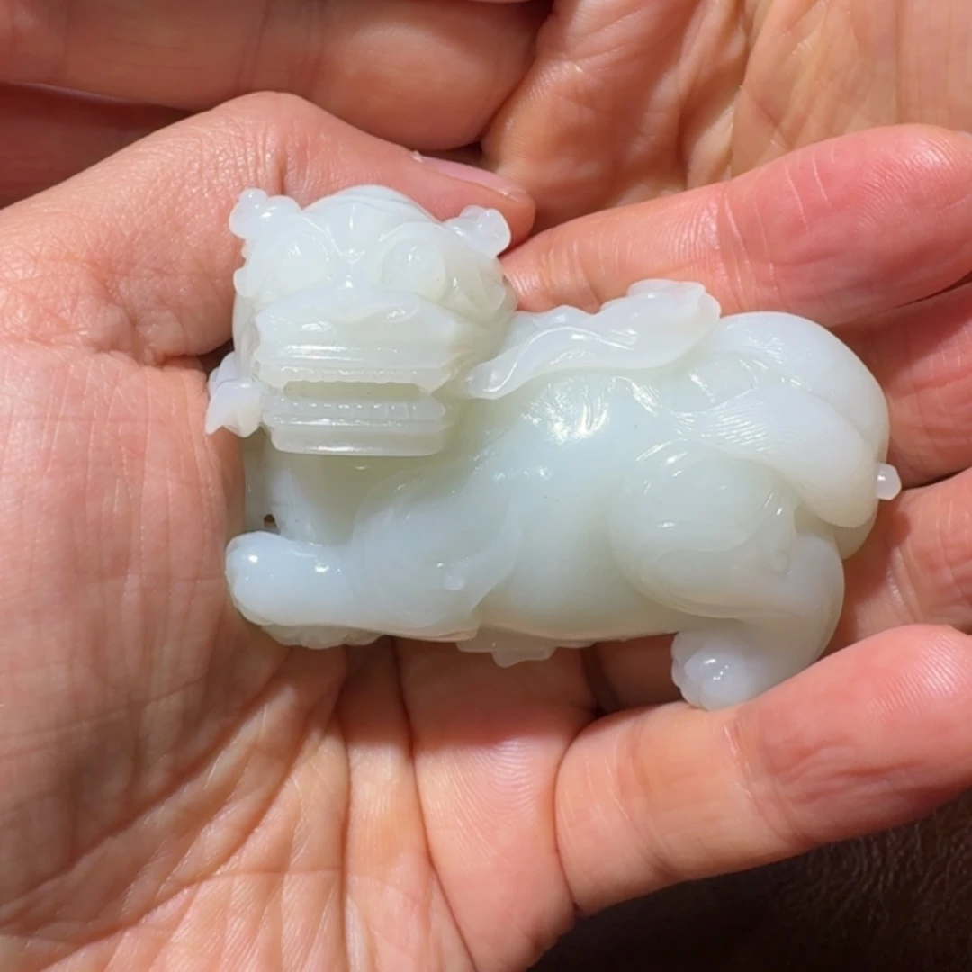 和田玉未镶嵌把件