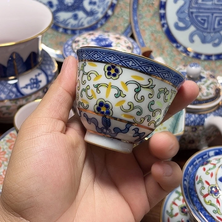 刘***江青花瓷手工制作工艺