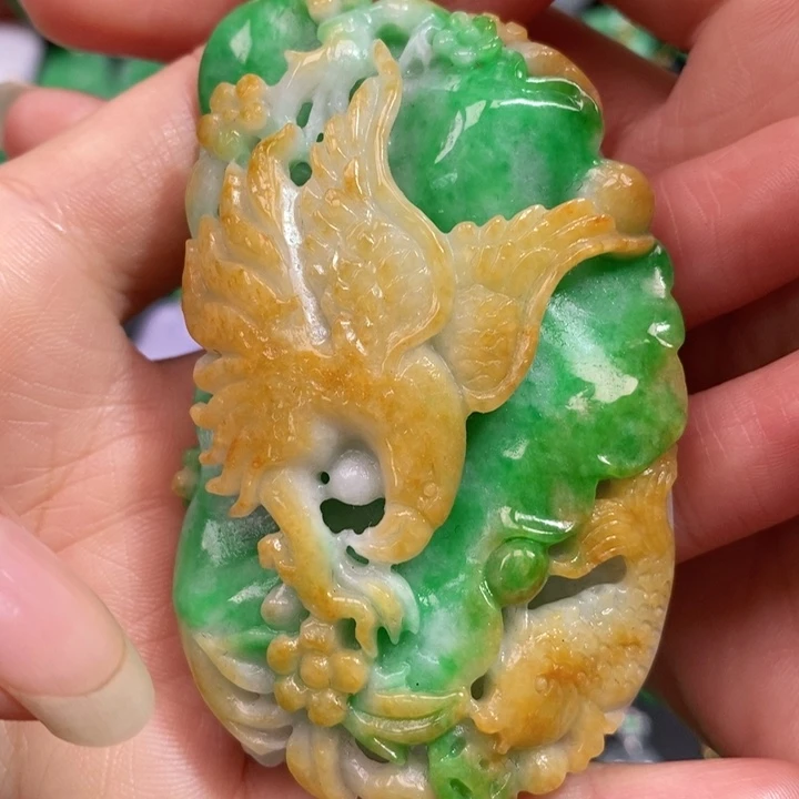 颈饰未镶嵌翡翠吊坠