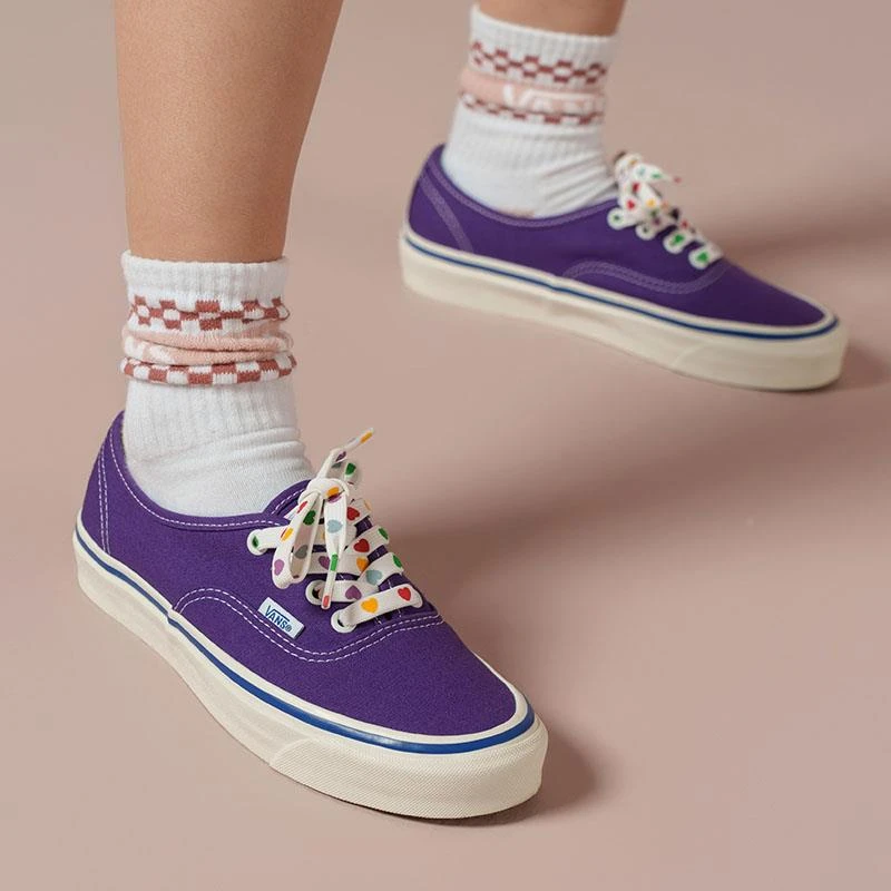 VANS女款AUTHENTIC安纳海姆紫色多巴胺爱心帆布板鞋VN0A38ENWO5