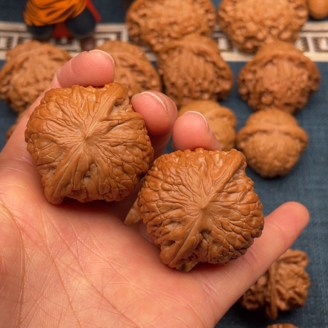 把件文玩核桃40全品毕业球铁锤