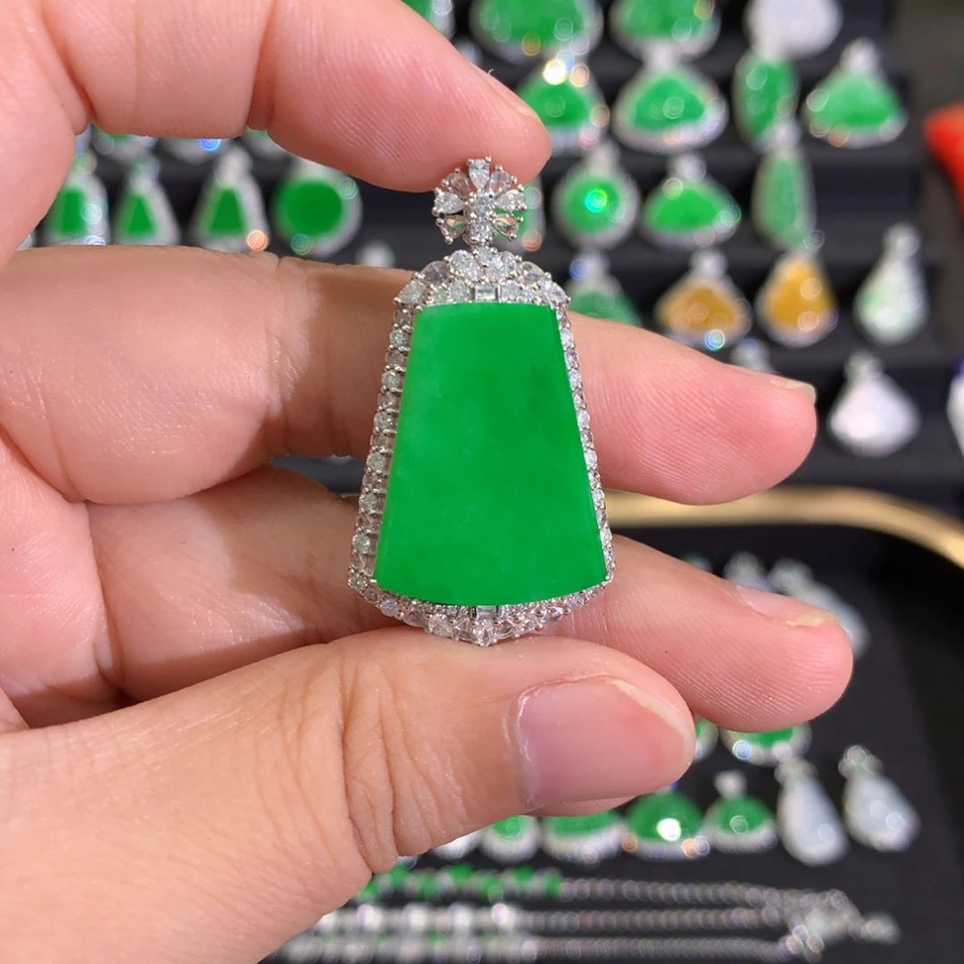 翡翠18K金镶嵌吊坠(不含链)吊坠