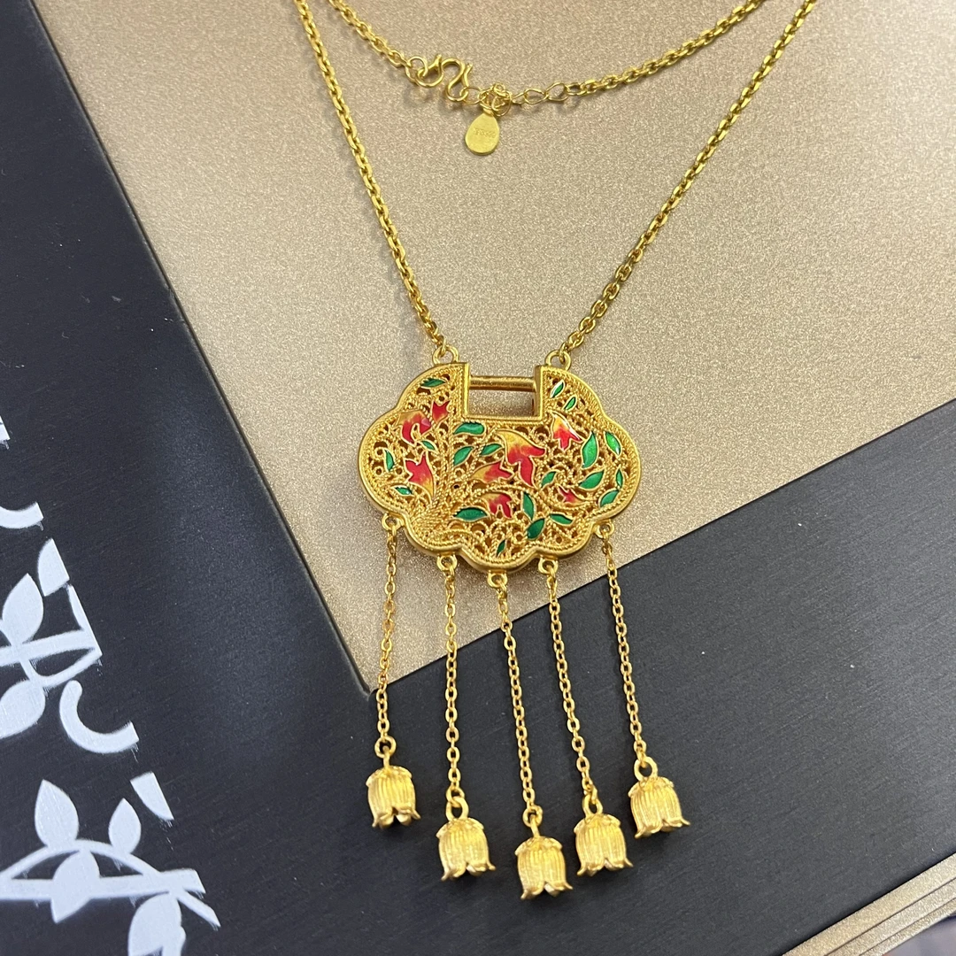 足银银制品 包厚金 铃兰花珐琅锁包