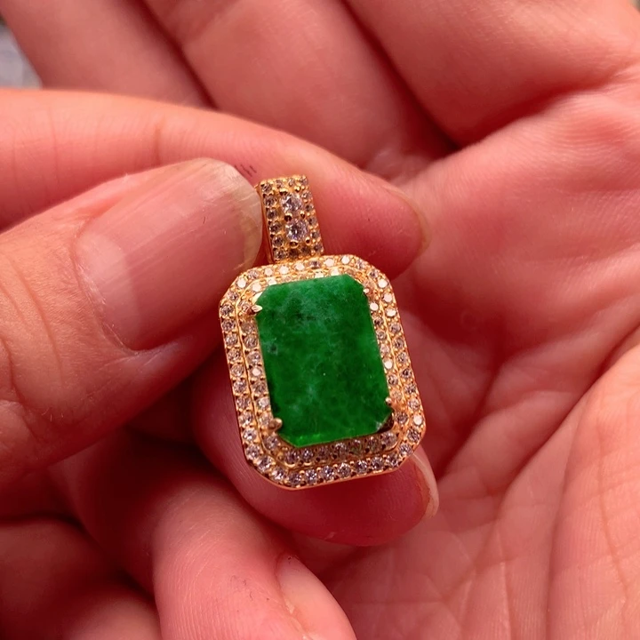 翡翠银S925镶嵌颈饰翡翠