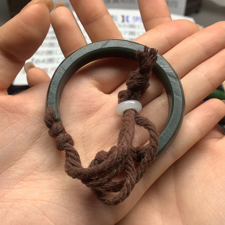 和田玉（糖玉）未镶嵌颈饰花*