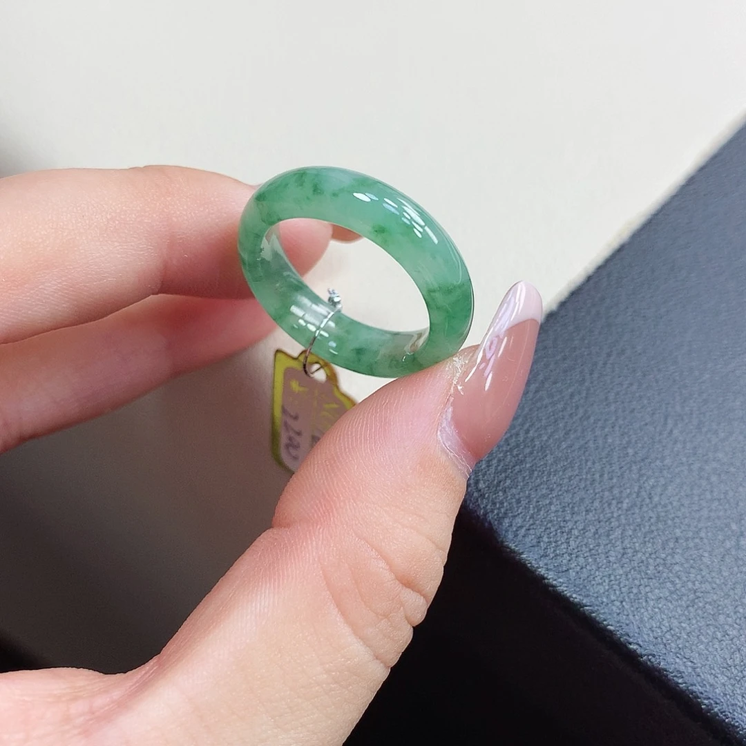 翡翠戒指未镶嵌16-17号