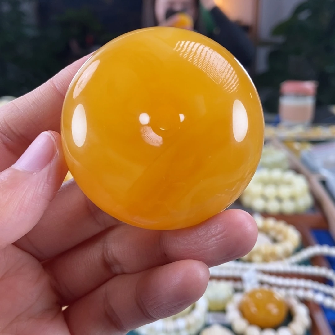 琥珀未镶嵌珠宝奇石45.76鸡油红平安扣