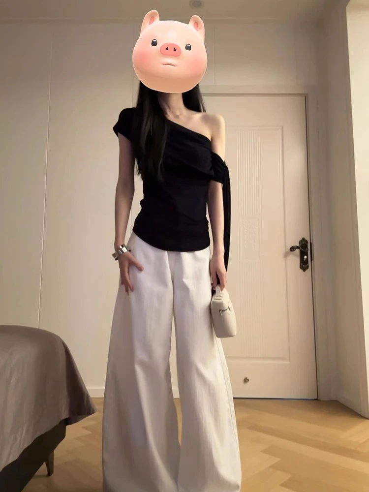 黑色短袖t恤女夏季2025新款多巴胺修身一字肩斜肩露肩上衣设计感