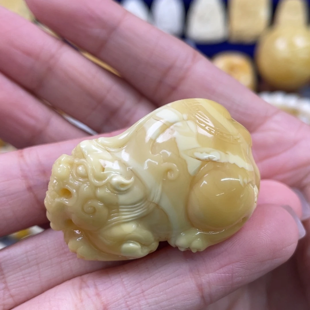 裸石蜜蜡未镶嵌琥珀蜜蜡貔貅吊坠