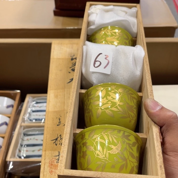 盖碗瓷器制作工艺精湛