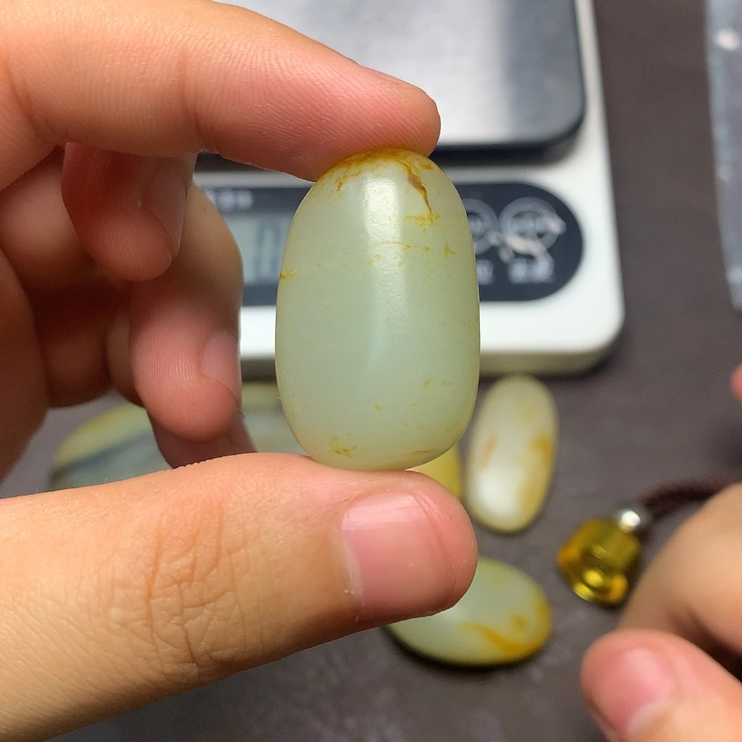 和田玉（糖玉）未镶嵌挂件