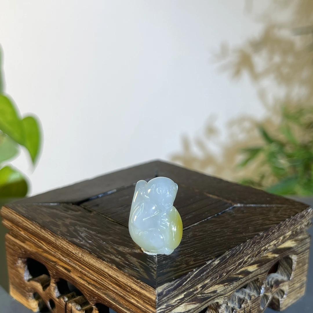 JXB19-46  天然缅甸A货翡翠 灵猴
