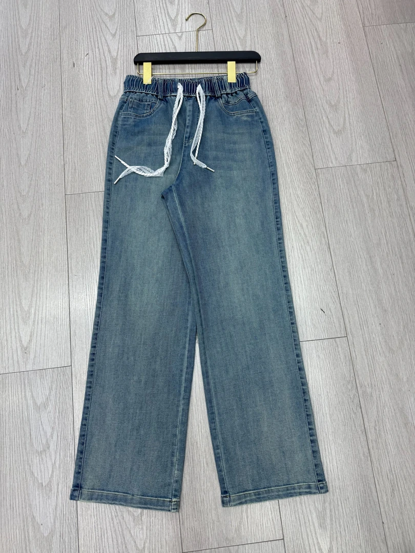 【于姐】7618春款直筒牛仔裤(100左右）