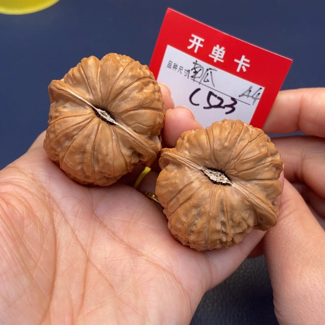 吊坠文玩核桃文玩核桃