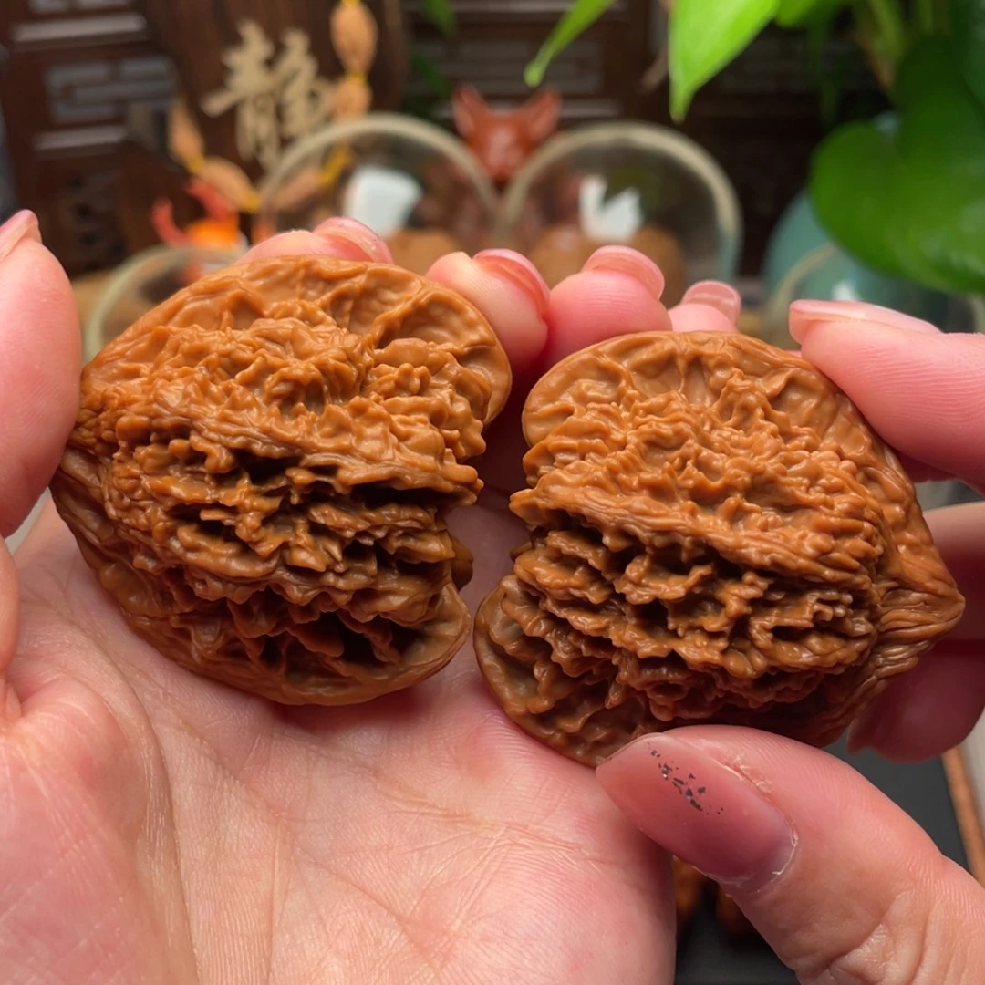 桃核把件53克全品桃心满天星46