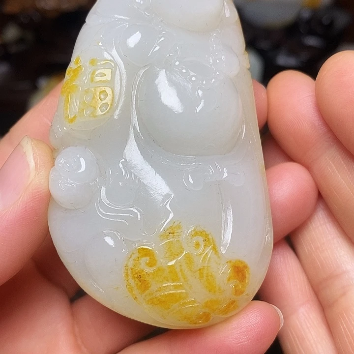 尼***康和田玉未镶嵌车挂