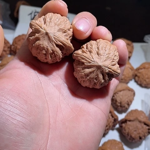 文玩核桃把件铁锤