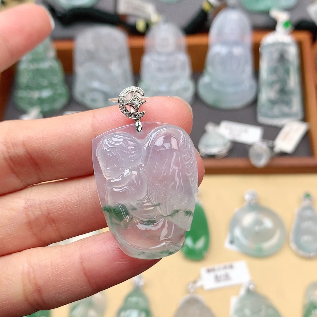 翡翠颈饰18K金镶嵌天使