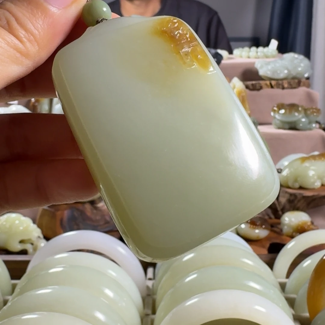 和田玉（糖玉）未镶嵌手链