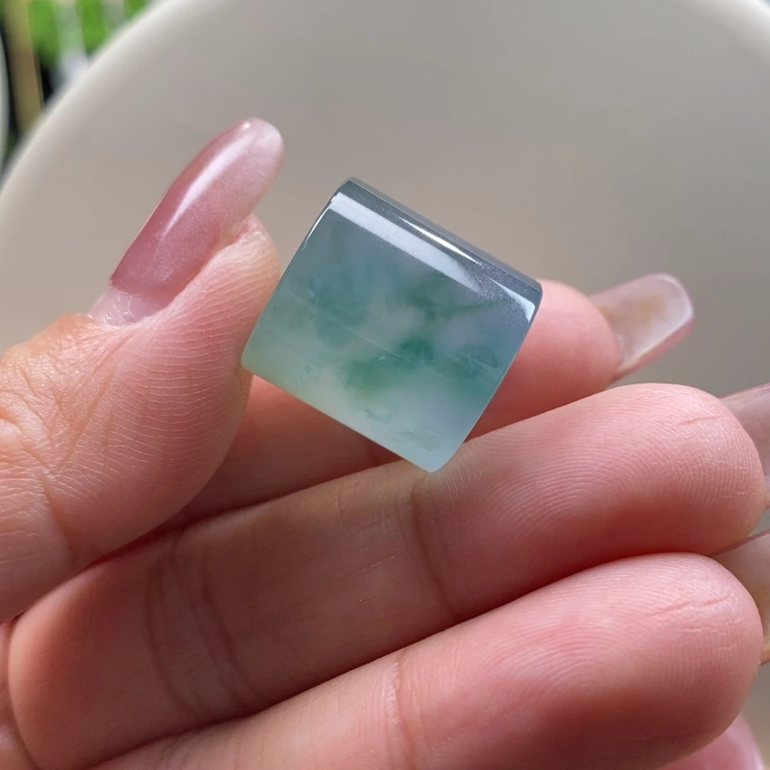 翡翠吊坠(不含链)未镶嵌翡翠冰飘花桶珠