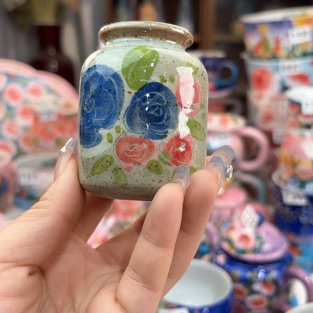 瓷片在干嘛我也在洗头发睡觉啊