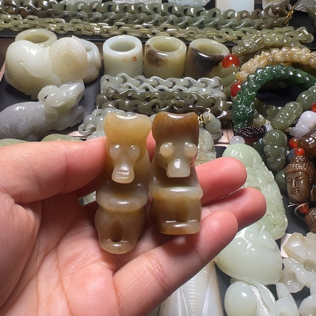 和田玉（糖玉）未镶嵌颈饰