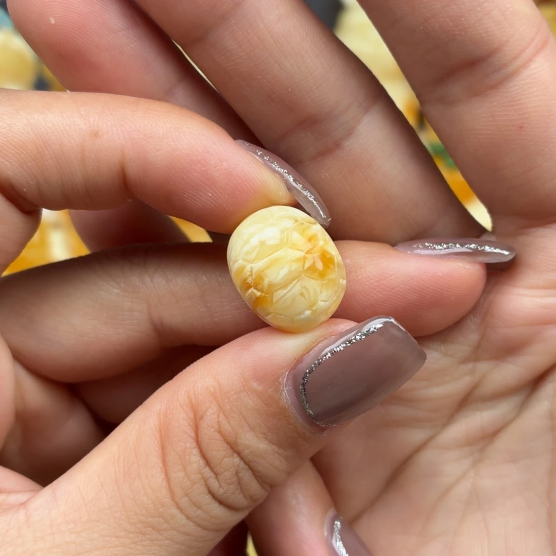 裸石琥珀未镶嵌蜜蜡