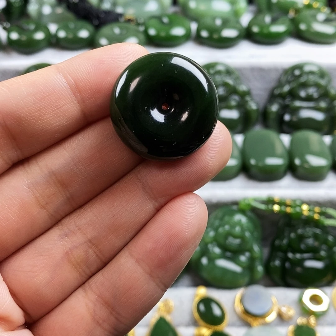 和田玉（碧玉）未镶嵌颈饰