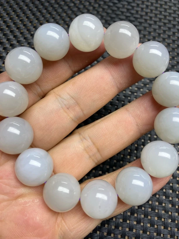 和田玉高冰烟紫时尚单圈手串16mm