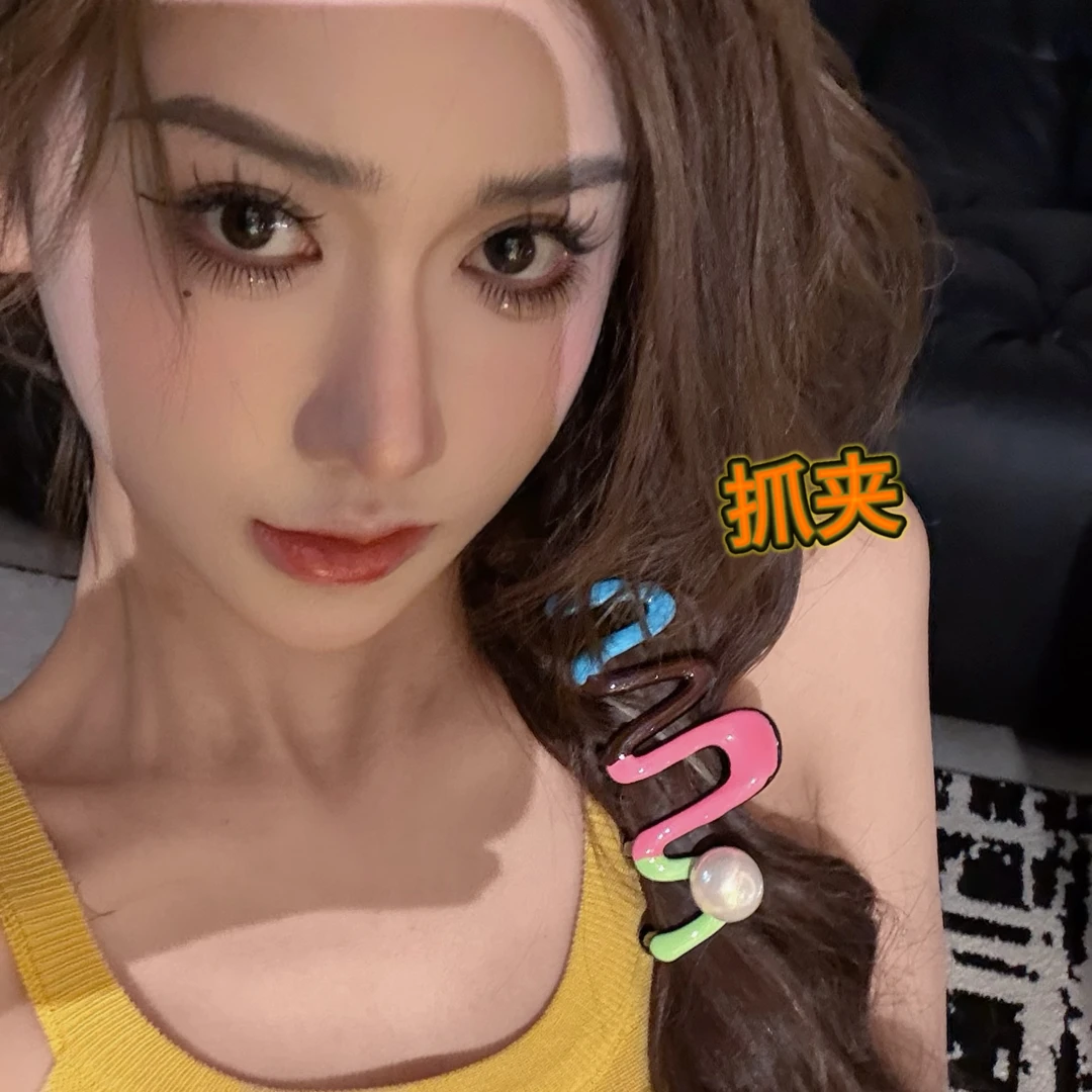 珍珠撞色波浪大号鲨鱼发夹秋冬新款时尚高级感抓夹发