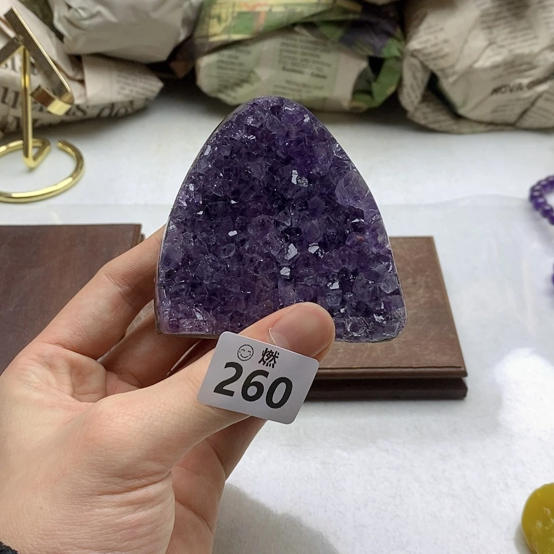 紫晶大型摆件（非配饰）未镶嵌