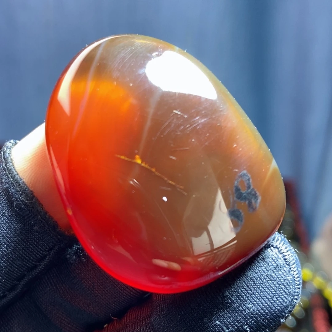 未镶嵌琥珀裸石。。。