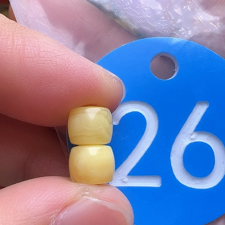 未镶嵌蜜蜡裸石7m m