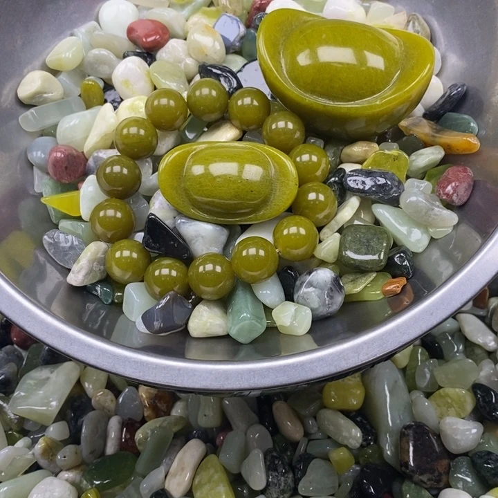 蛇纹石玉鱼缸石未镶嵌