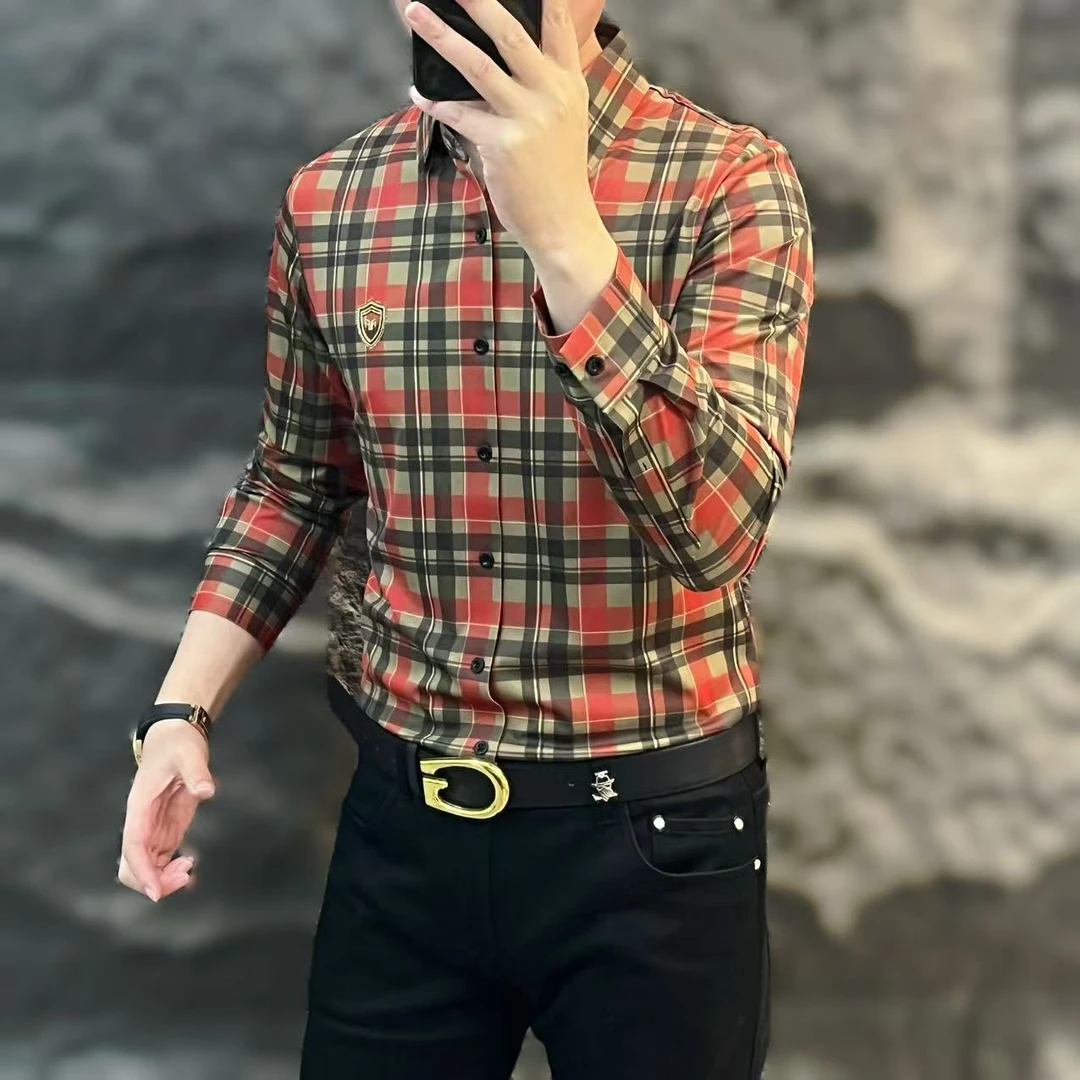 新款高端男士潮流百搭个性胸标格纹休闲衬衫25022