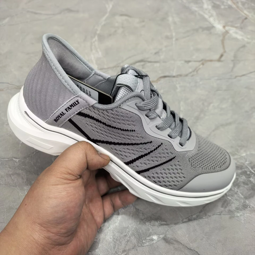 偏小休闲鞋男W002（偏小买大一码）