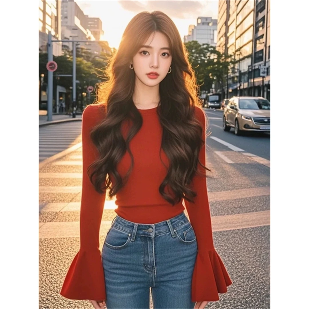 红色性感方领喇叭袖t恤女春季别致内搭打底衫辣妹紧身高腰短上衣