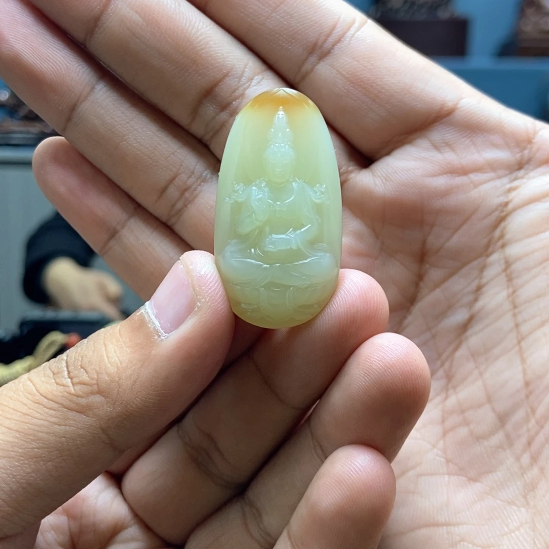 黄****和田玉未镶嵌挂件