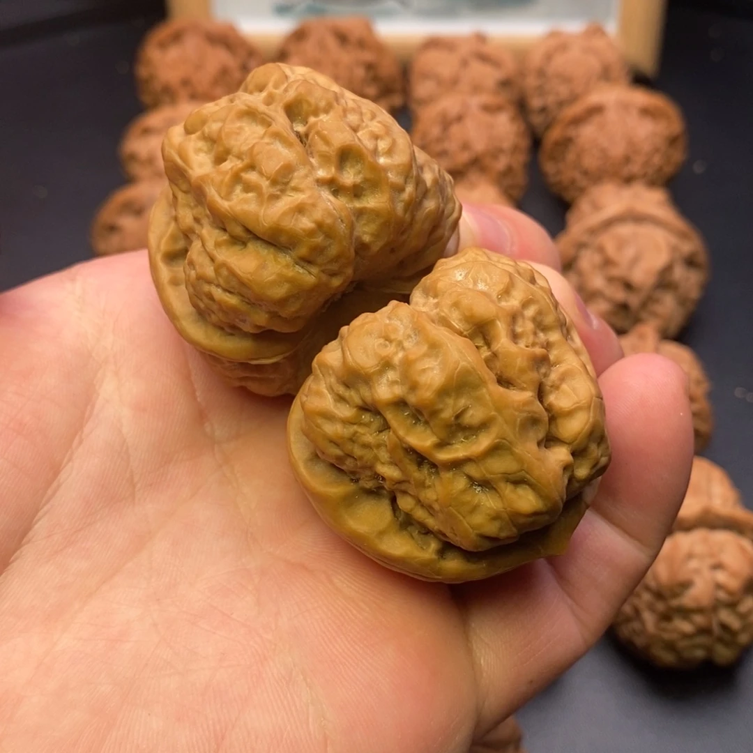 文玩核桃吊坠蛤蟆头